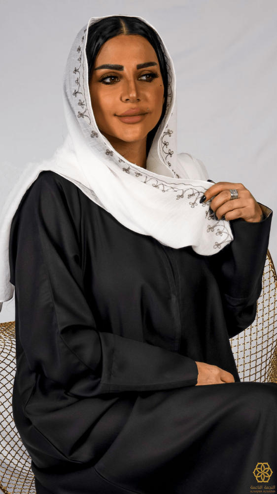 طرحه تطريز - أبيض
